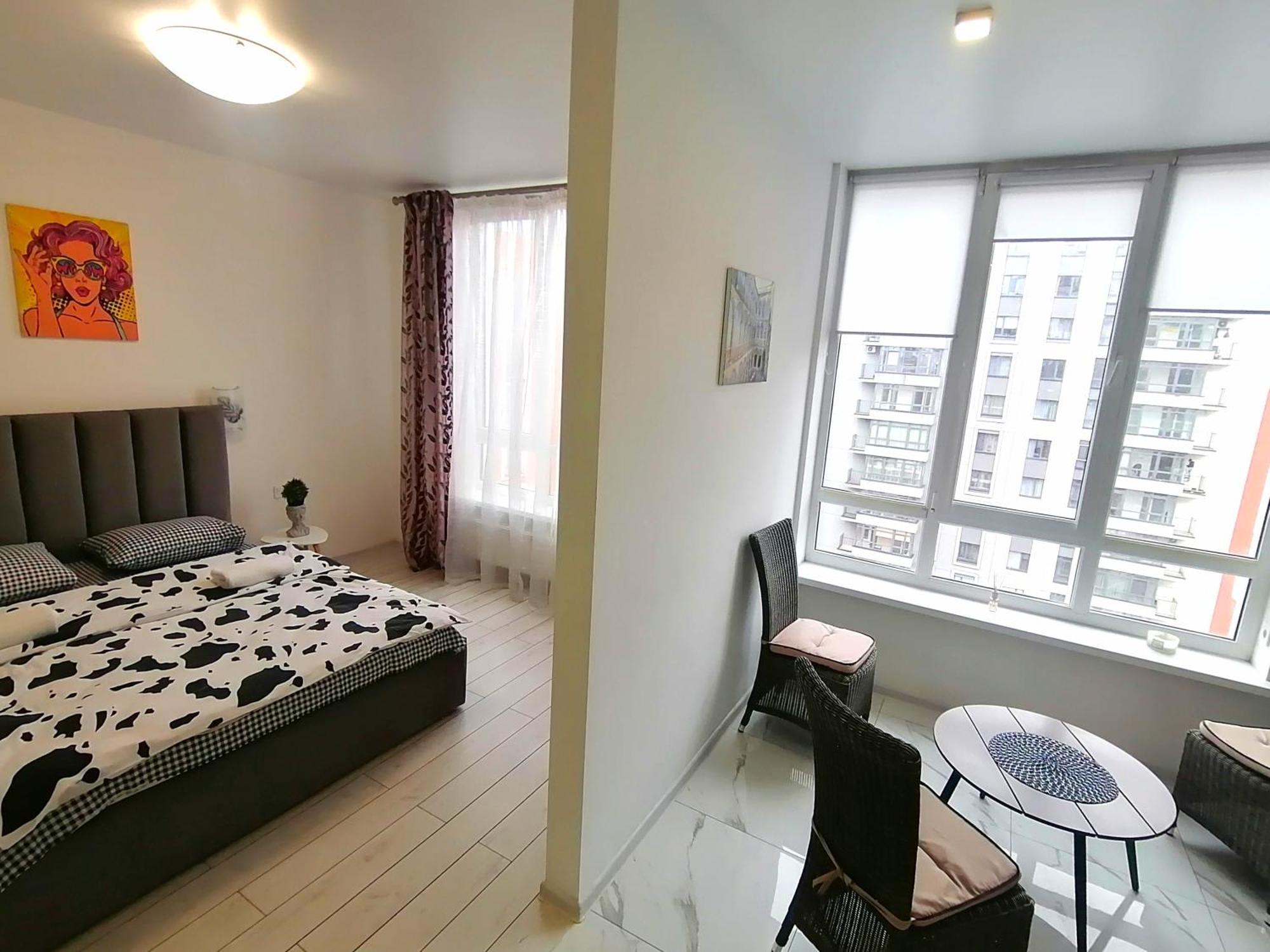 Новобудова Сам Центр Жк "Семицвіт" Apartment Lviv Ngoại thất bức ảnh
