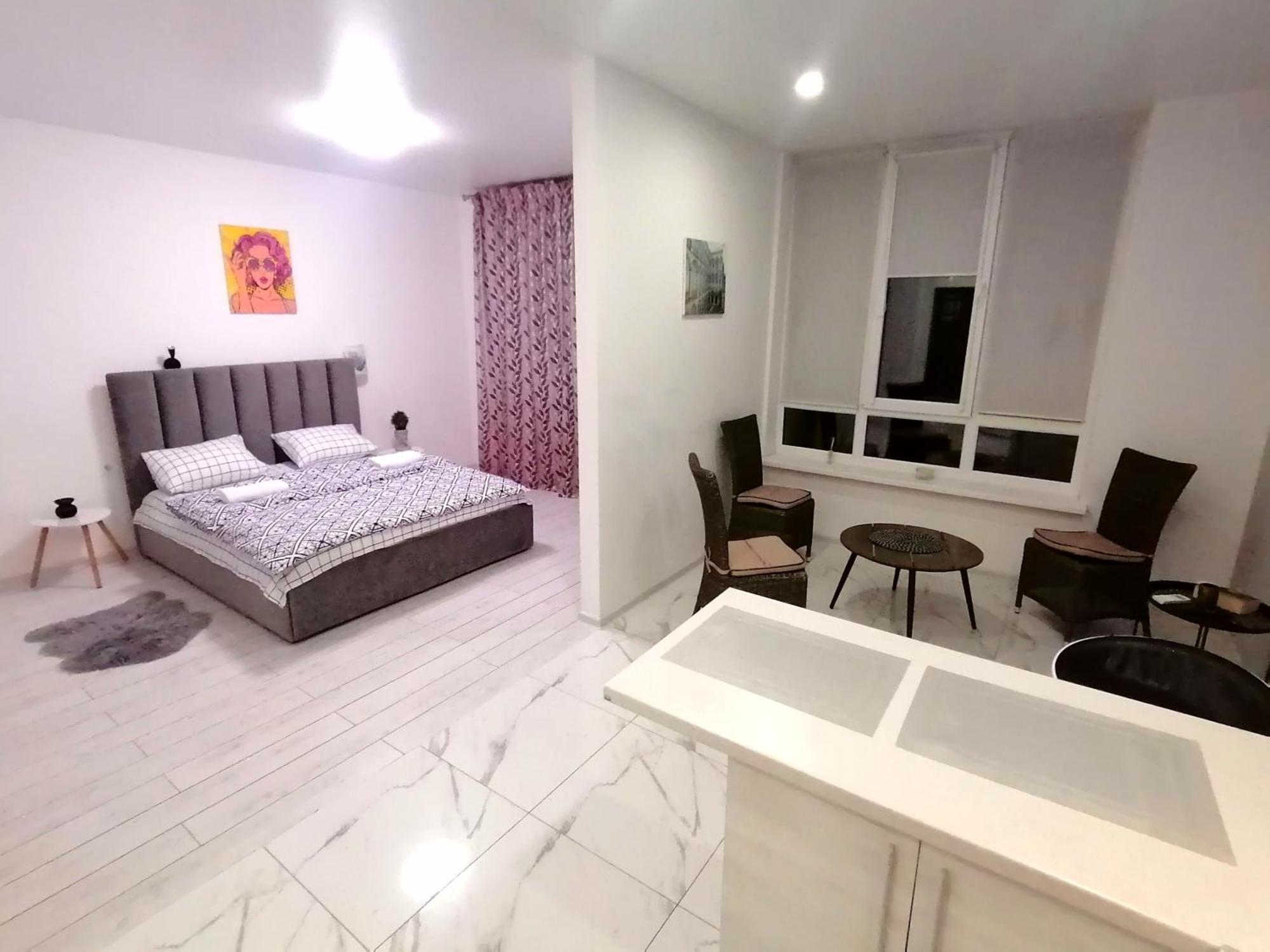 Новобудова Сам Центр Жк "Семицвіт" Apartment Lviv Ngoại thất bức ảnh