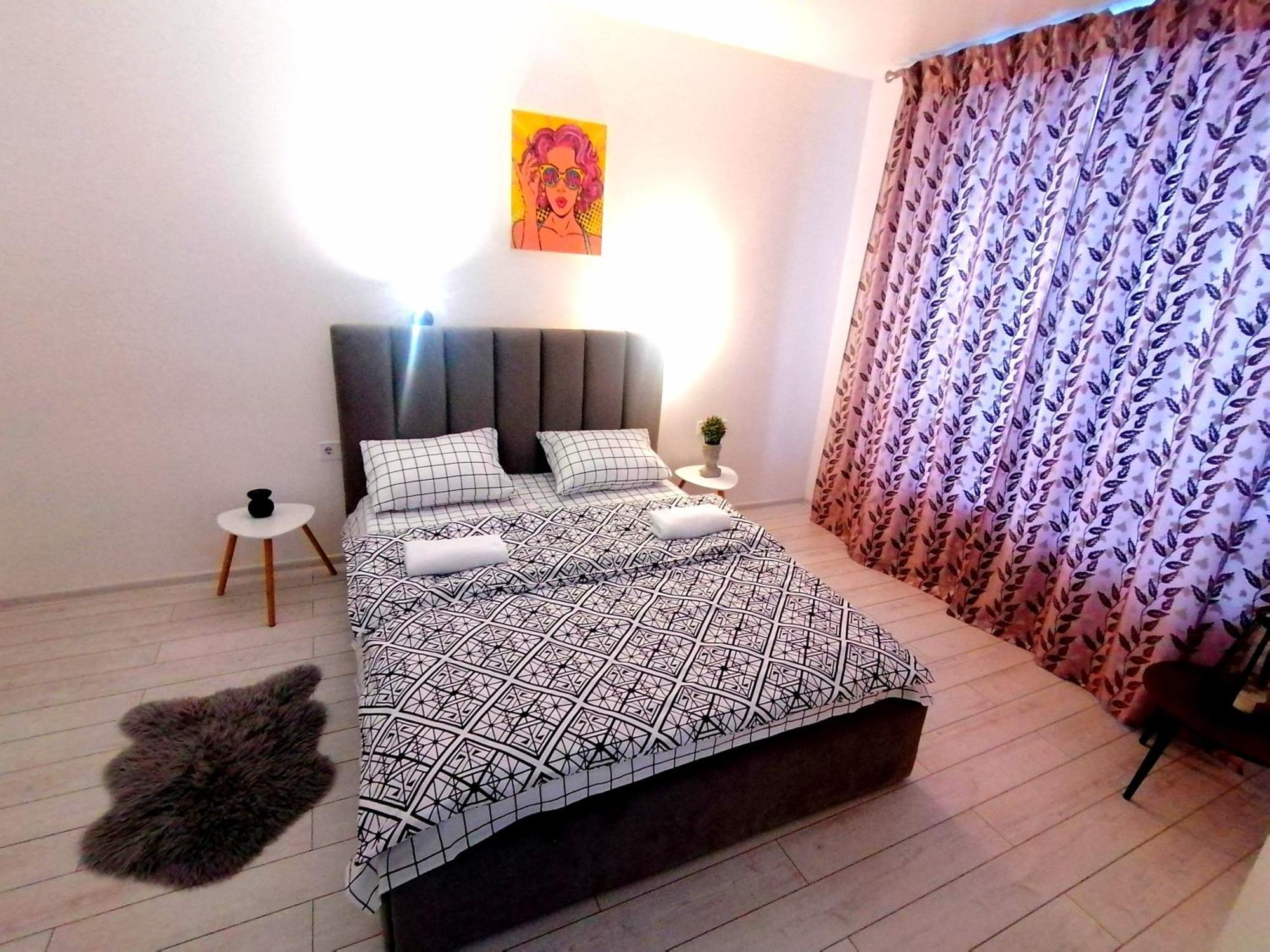 Новобудова Сам Центр Жк "Семицвіт" Apartment Lviv Ngoại thất bức ảnh