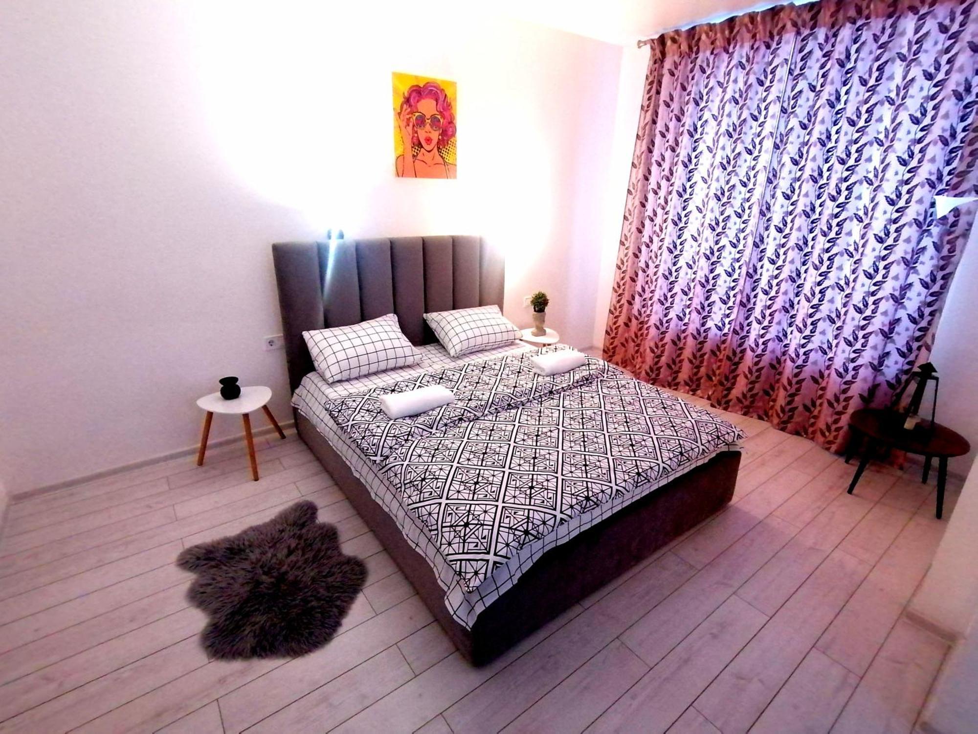 Новобудова Сам Центр Жк "Семицвіт" Apartment Lviv Ngoại thất bức ảnh
